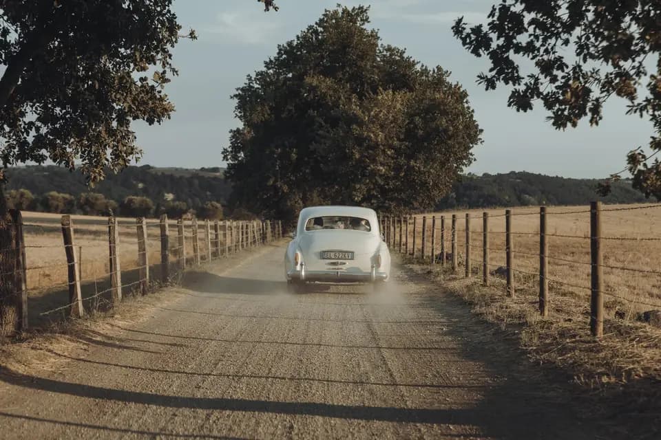 El coche de los novios